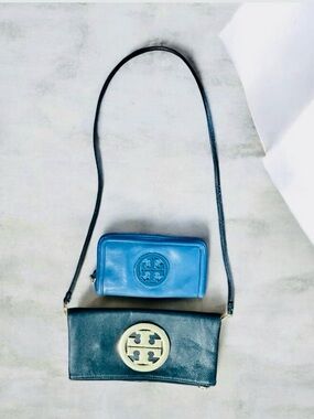 Tory Burch Black Leather Crossbody with Blue Detachable Wallet